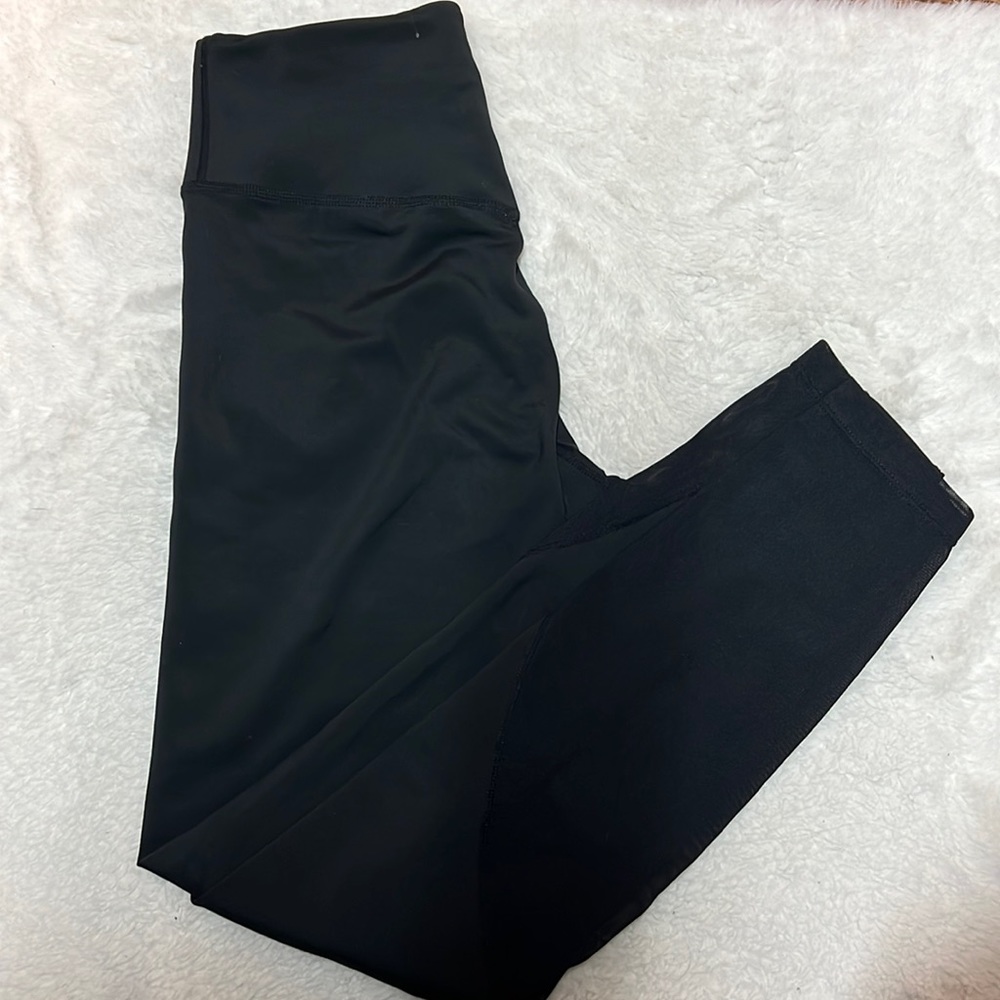 Black Nike leggings